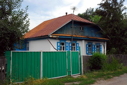 Сельский дом на улице Октябрьской.