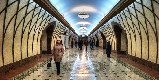 Станция метро "Жибек Жолы".
