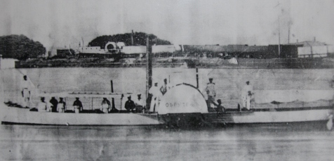 Один из первых пароходов на реке Сыр-Дарья.