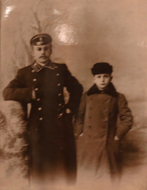 Сыновья З. Дубского. Михаил и Александр.1910 год.  Из архива семьи Дубских.