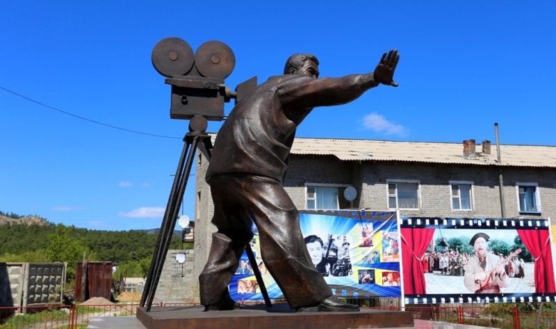 Памятник Ш. Айманову в Баянауле.