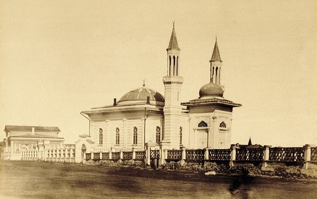 Главная мечеть в Семипалатинске. 1870-ые годы. Фотография Лидии Полторацкой.