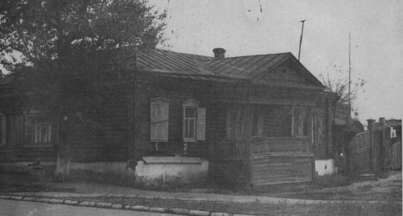 Старый дом в городе Семипалатинск. Конец XIX века, автор фотографии неизвестен.