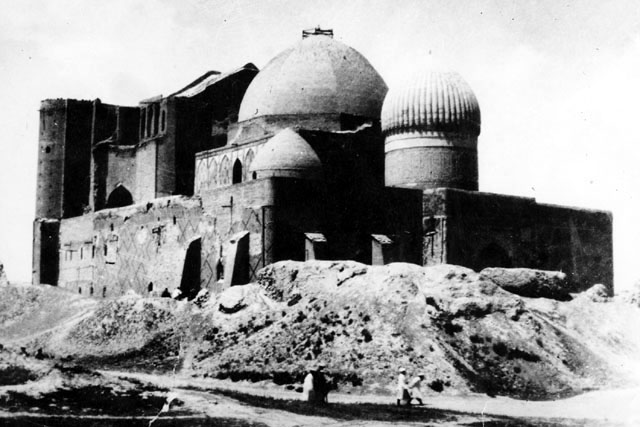 Hazret Yassavi mosque. Turkestan. 1870th.