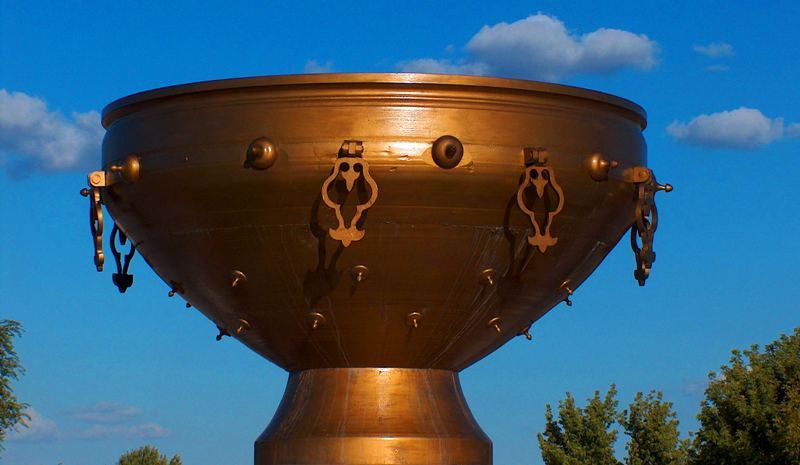 Tai a cauldron in Turkestan.