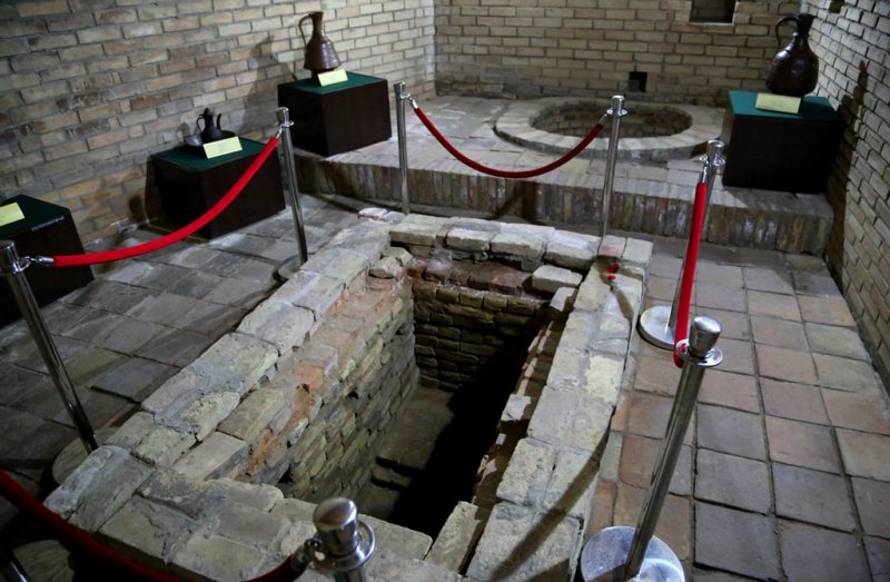 Underground mosque of Hilvet.