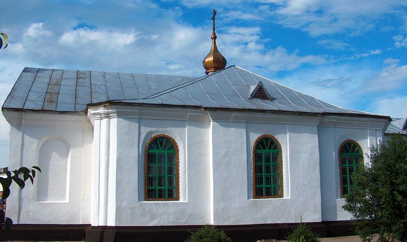 Свято-Троицкий храм в городе Оскемен.