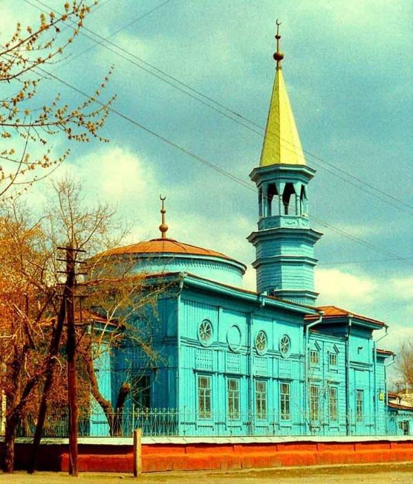 Большая соборная мечеть в Семипалатинске, числившаяся под №7, построенная в 1852 году на средства прихожан.