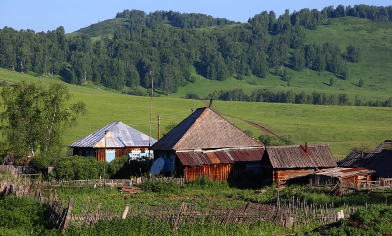 Village of Poperechnoe and its vicinity.