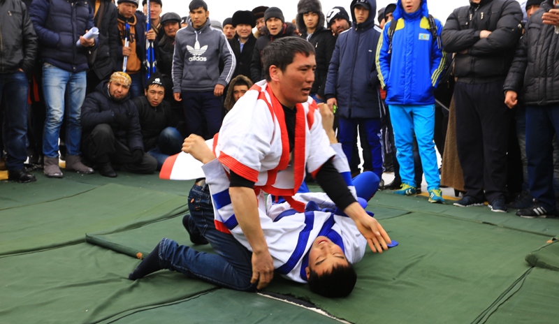 Kazakhsha kures - the Kazakh national wrestling.