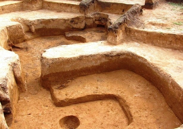 Артефакты найденные при раскопках городища Бозок.