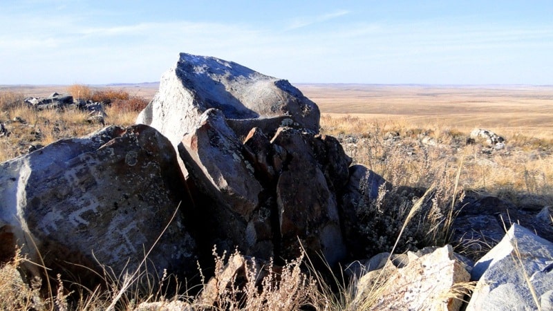 The petroglyphs of Zyngyrtas.