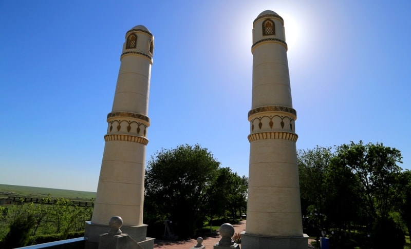 Domalak ana mausoleum.