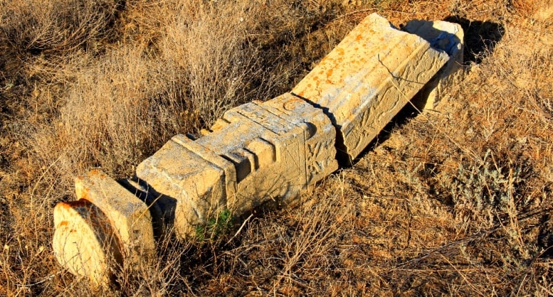 The necropolis Ushkan ata of the Atyrau region. 