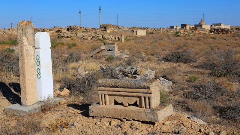  Necropolis Uali on Mangistau.