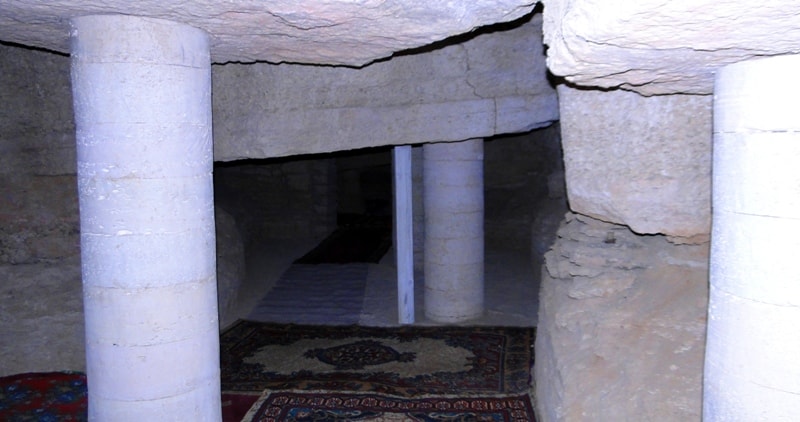 Подземная мечеть Султан-епе.