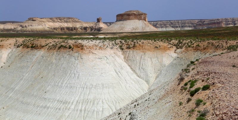 Ortasha Boszhira plateau.