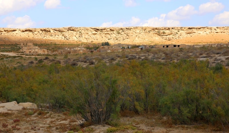 Saura gorge and environs.