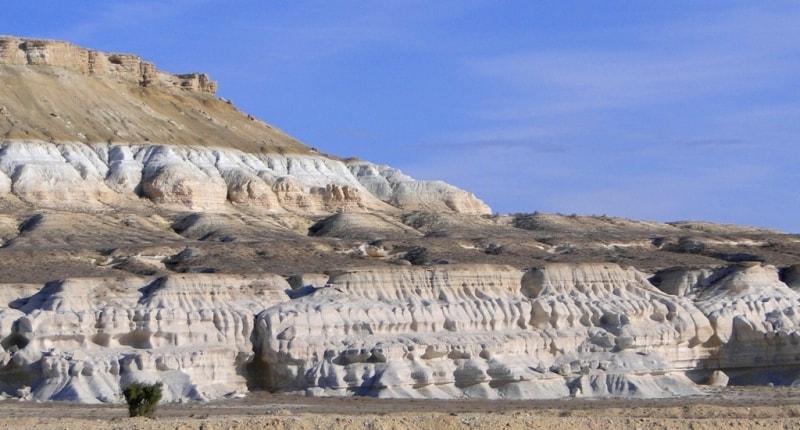 Vicinities and sights Western cliff Ustyurt plateau.