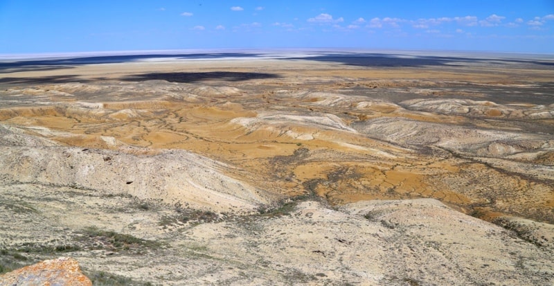  Western cliff Ustyurt on Mangystau province.