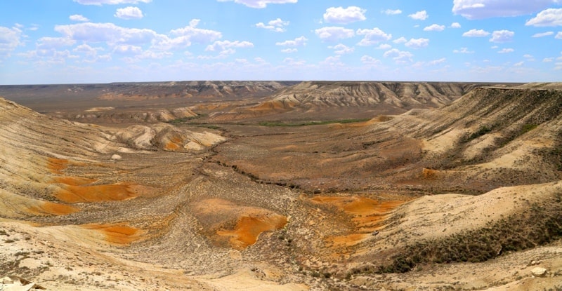  Western cliff Ustyurt on Mangystau province.