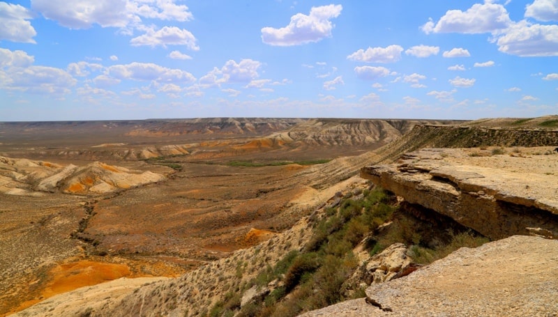  Western cliff Ustyurt on Mangystau province.