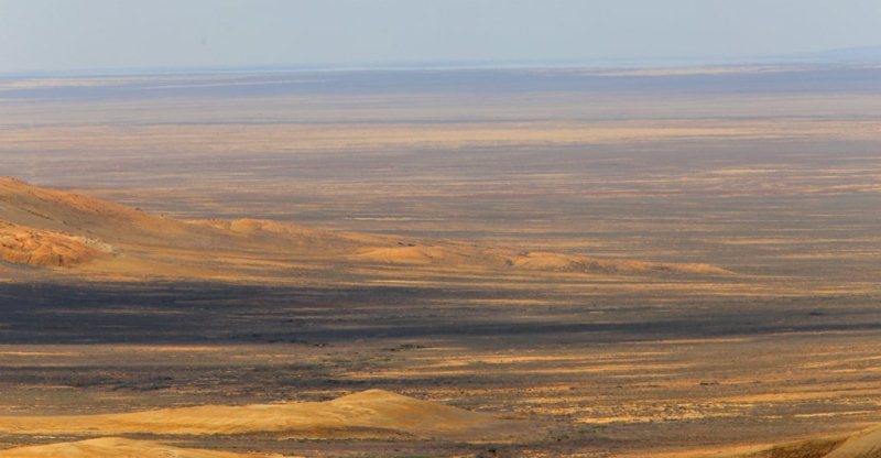 Sights of the Northern cliff of the Ustyurt plateau.