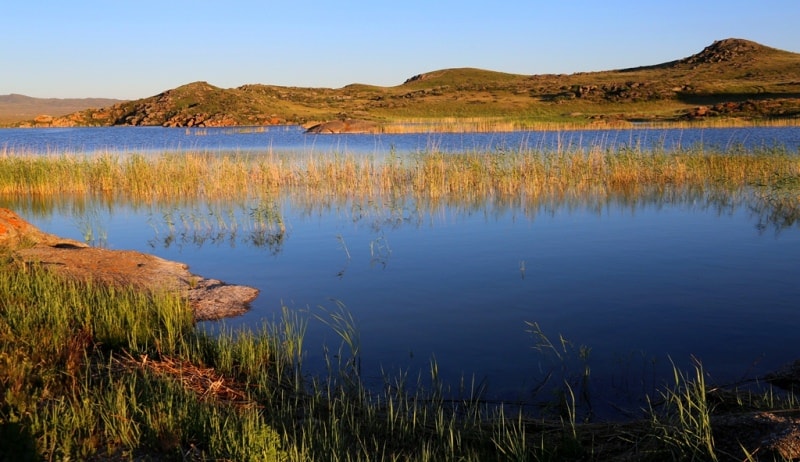 Kemirkol lake.