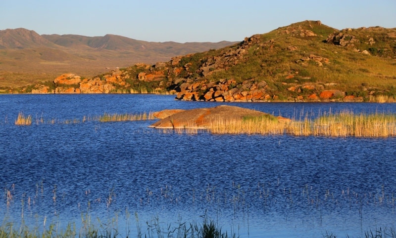 Kemirkol lake.