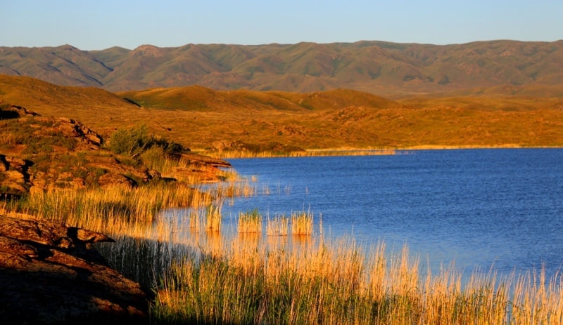 Kemirkol lake.