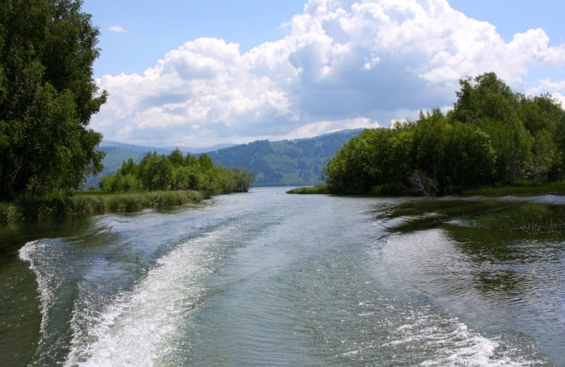 Sights of the Kazakhstan Altai. By boat on the Markakol lake.