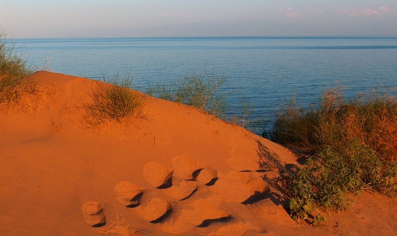 Капшагайская ГЭC, водохранилище и окрестности.