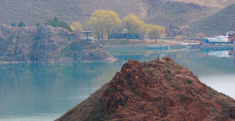 Kapshagay hydroelectric power station, reservoir and vicinities.