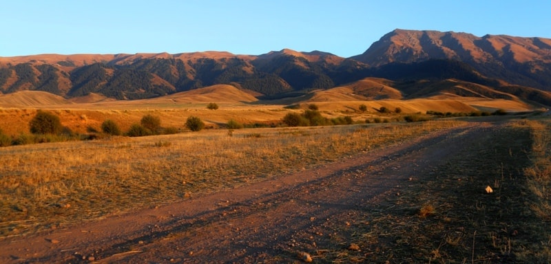 Vicinities of the valley and river Tekes.