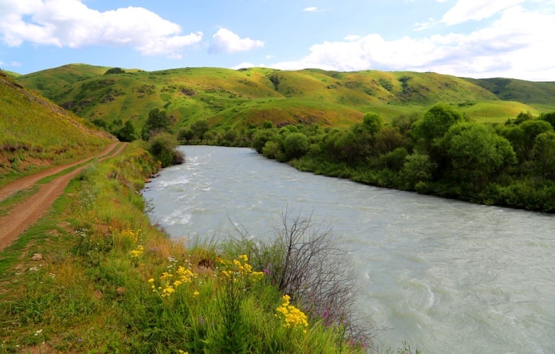 The river Tentek.