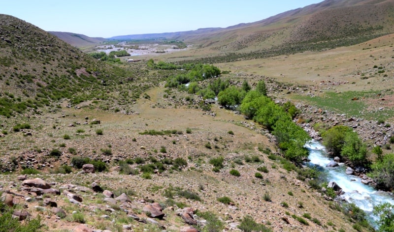 The river Usek also its vicinities.