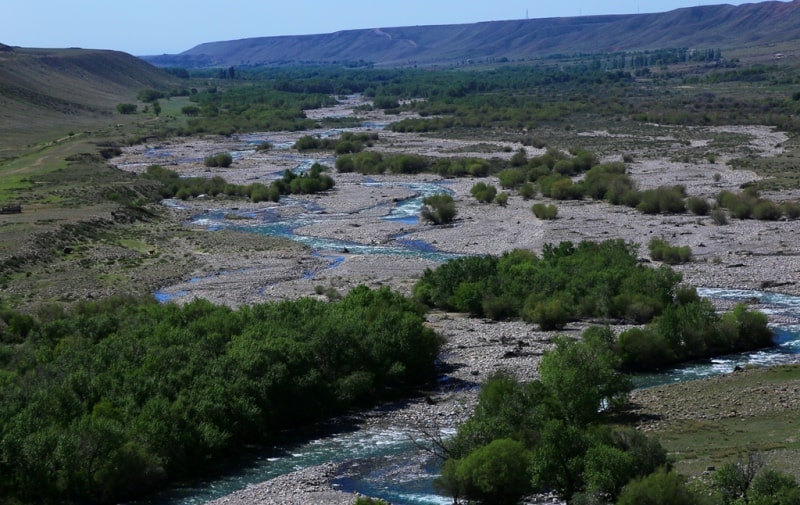 The river Usek also its vicinities.