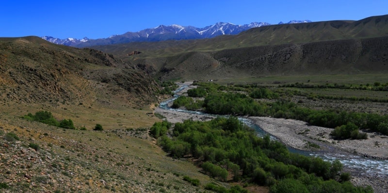 The river Usek also its vicinities.