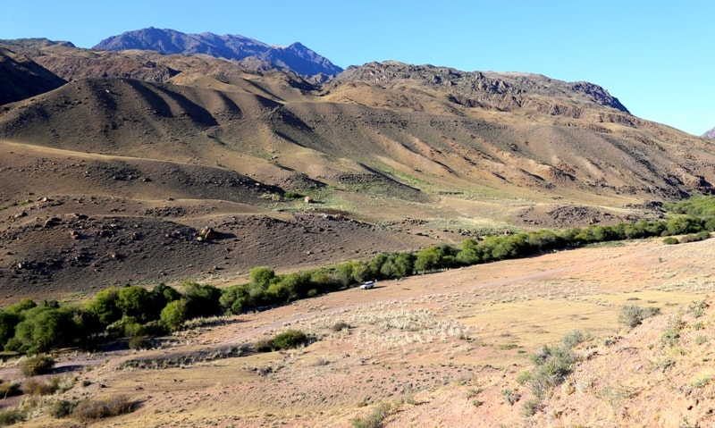 Zhaman Uyi valley.