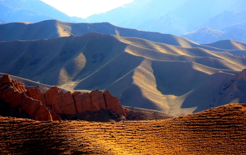 Zhaman Uyi valley.