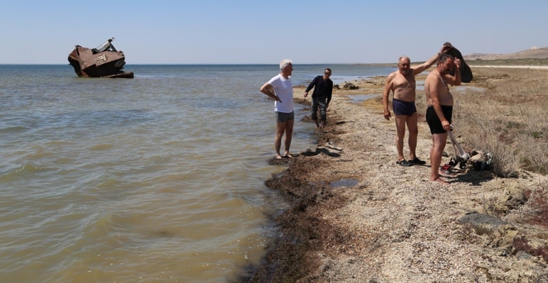 The second ship and environs on Small Aral Sea in the gulf Butakov.