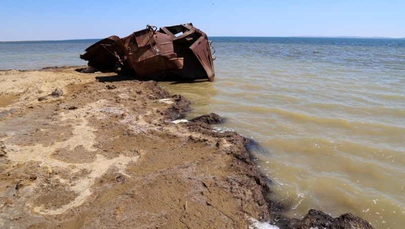 The third ship and environs on Small Aral Sea in the gulf Butakov.