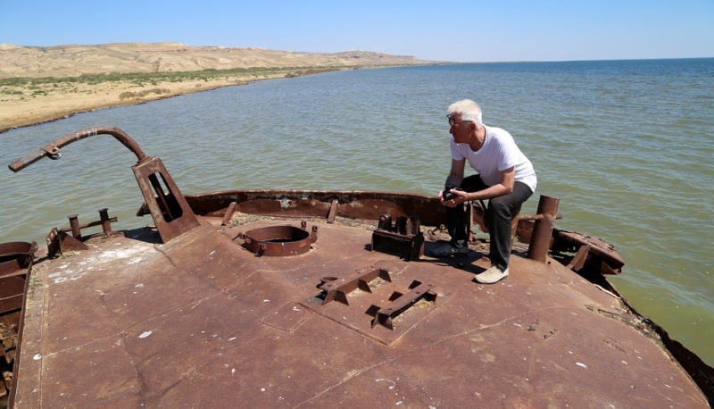 The barge is on Aral Sea and environs in the gulf Butakov.