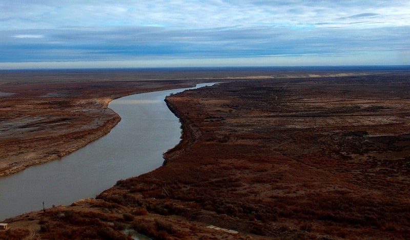 Река Сырдарья и ее окрестности.