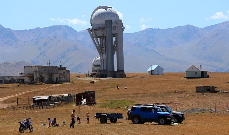 Observatory on the plateau of Asy.