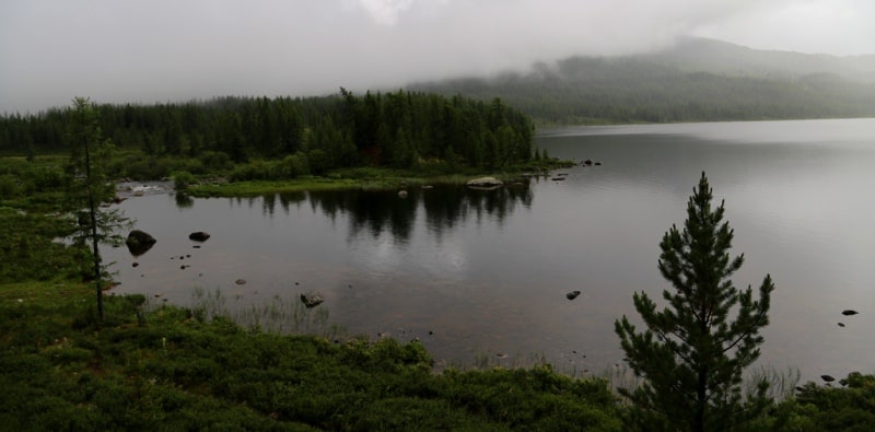  Озеро Бухтарминское и его окрестности.