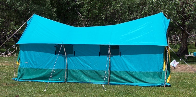 Tent for kitchen and the dining.