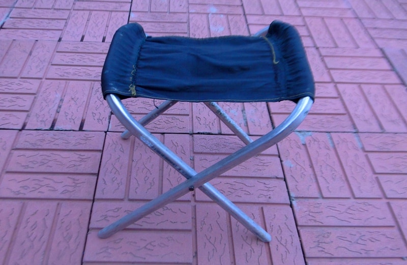 Раскладной стульчик для походов.