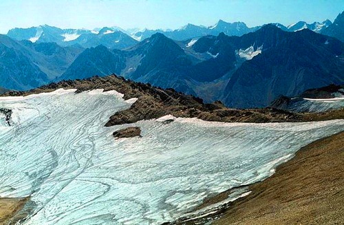 Ледники заповедника Аксу-Жабаглы.