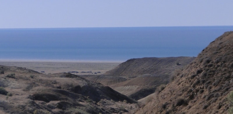 Окрестности заповедника Барса-Кельмес и Аральское море.